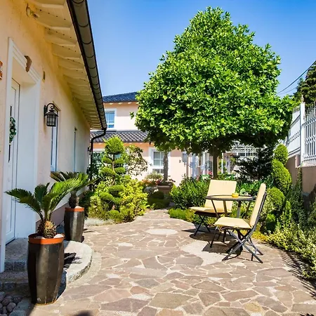 Eifelpalace Am Nürburgring Villa