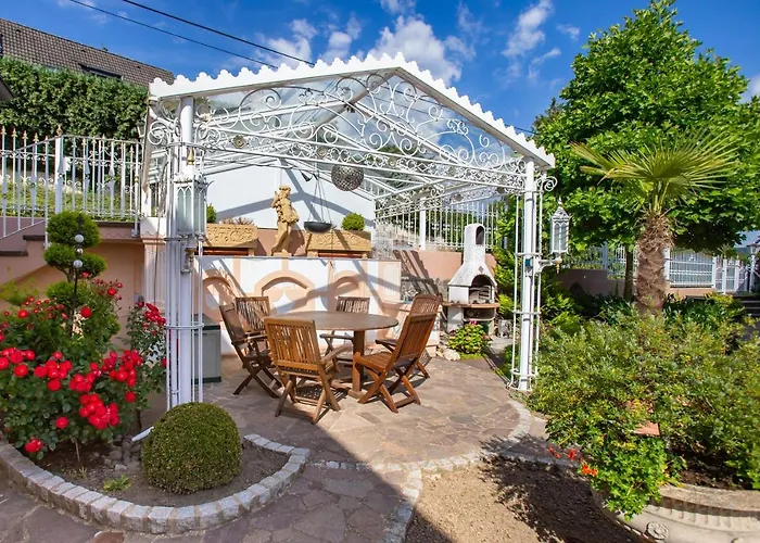 Eifelpalace Am Nuerburgring *