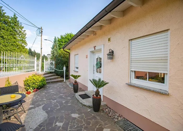 Eifelpalace Am Nürburgring * Adenau