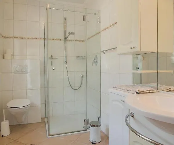 Вилла Eifelpalace Am Nuerburgring