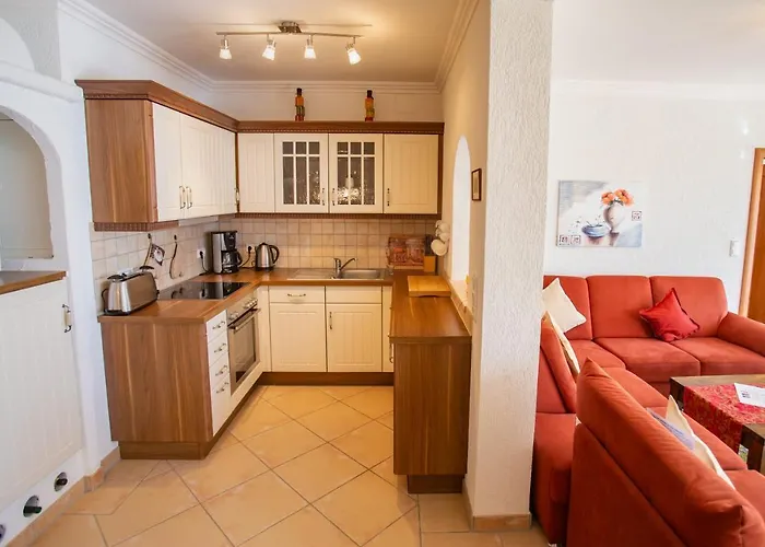 Вилла Eifelpalace Am Nuerburgring Аденау