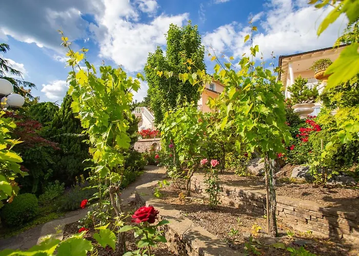 Villa Eifelpalace Am Nürburgring
